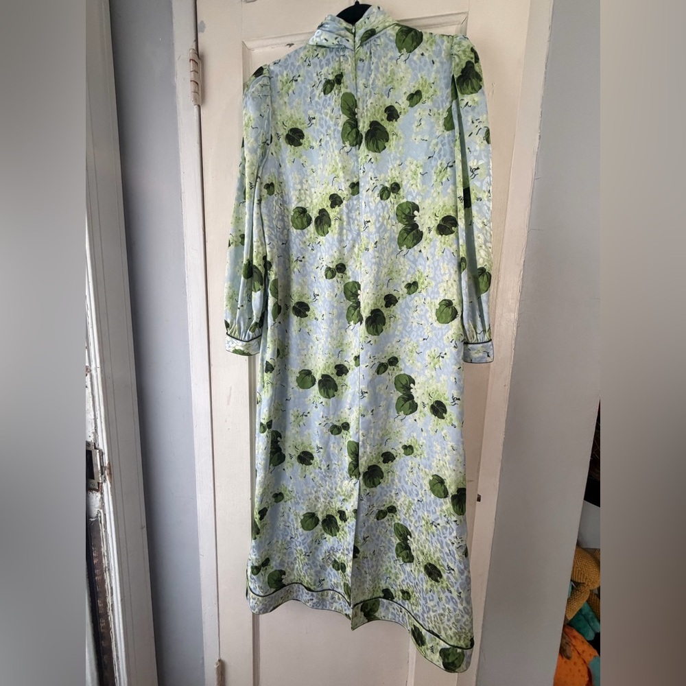 Tuckernuck Hydrangea Satin Faven Maxi Dress M - Picture 4 of 12